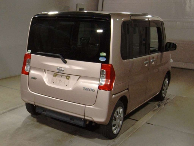 DAIHATSU TANTO 2014