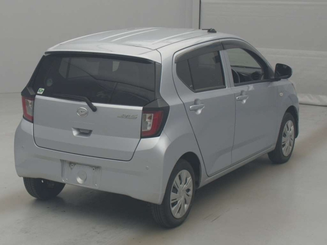 DAIHATSU MIRA E S 2022