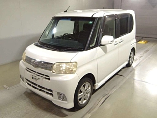 DAIHATSU TANTO 2013