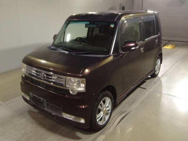 TOYOTA PIXIS SPACE 2013