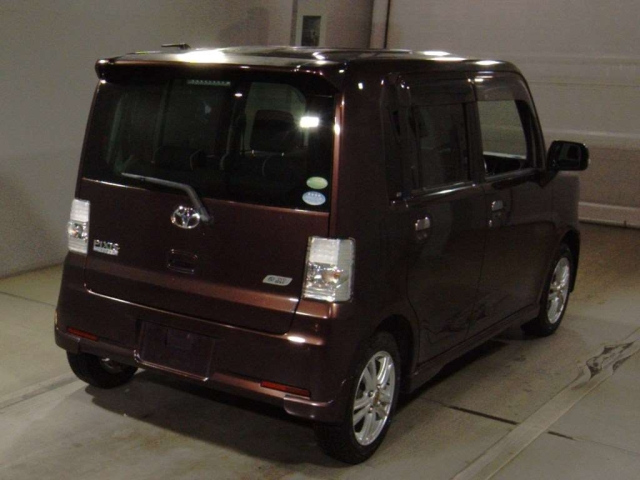 TOYOTA PIXIS SPACE 2013