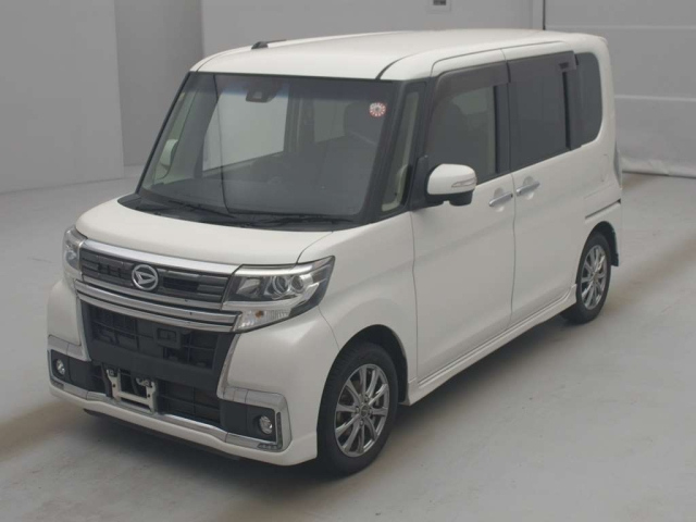 DAIHATSU TANTO 2016