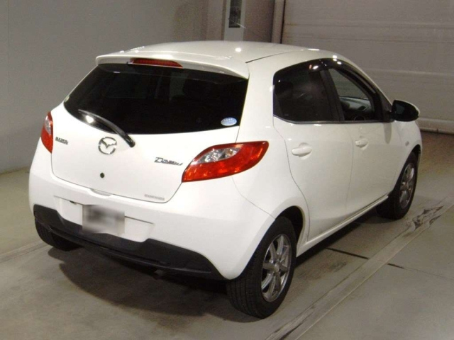 MAZDA DEMIO 2013