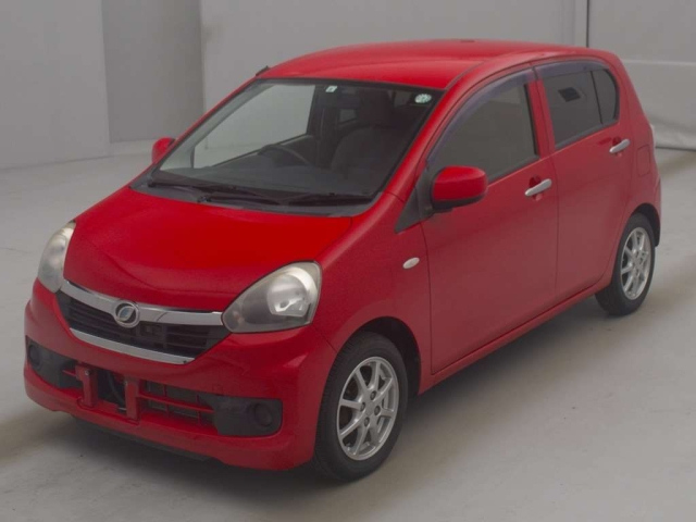 DAIHATSU MIRA E S 2013