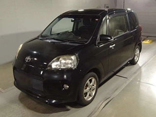 TOYOTA PORTE 2012