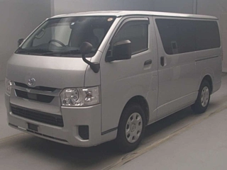 TOYOTA HIACE VAN 2020