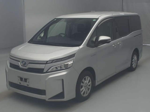 TOYOTA VOXY 2018
