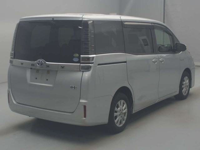 TOYOTA VOXY 2018