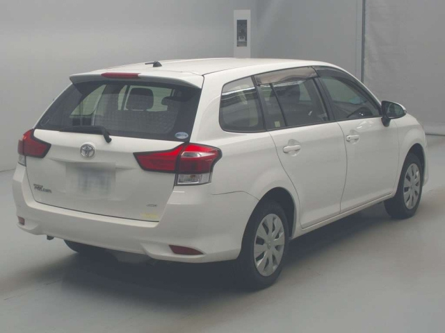 TOYOTA COROLLA FIELDER 2016