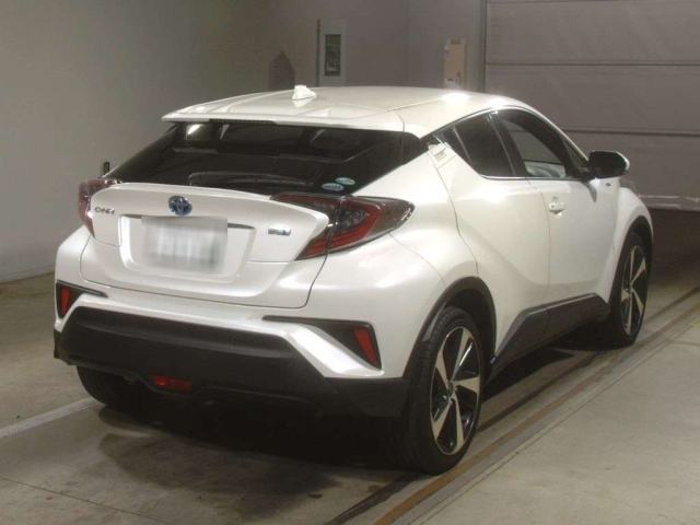 TOYOTA C-HR 2017