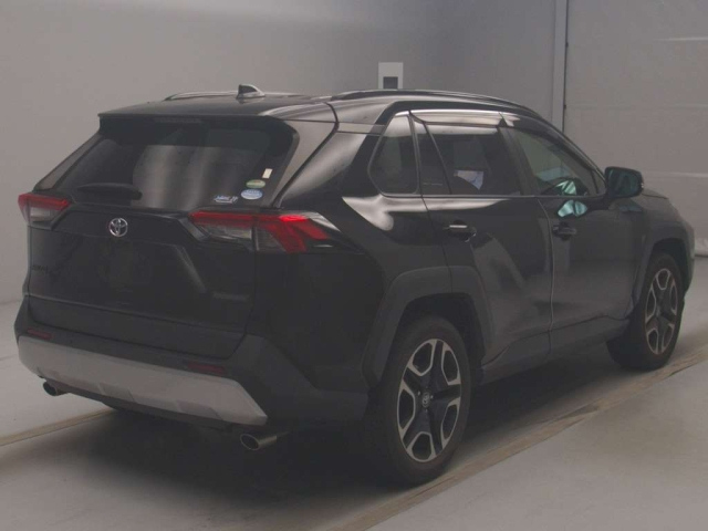 TOYOTA RAV4 2020