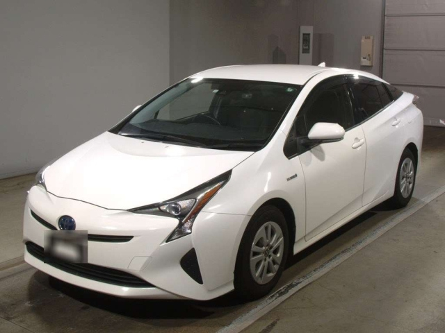 TOYOTA PRIUS 2018