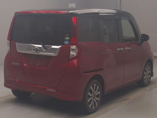TOYOTA ROOMY 2018