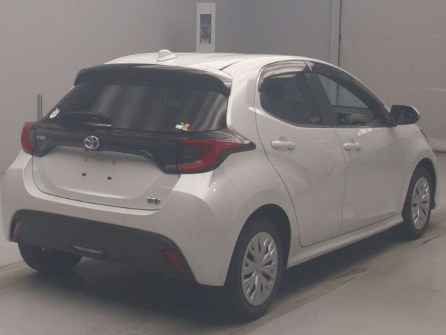 TOYOTA YARIS 2024
