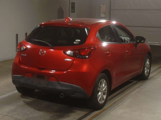 MAZDA DEMIO 2016
