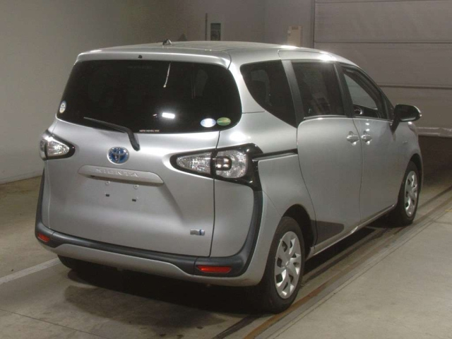TOYOTA SIENTA 2018