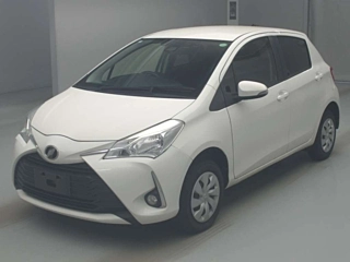 TOYOTA VITZ 2018