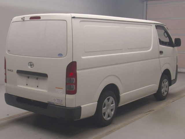 TOYOTA HIACE VAN 2020