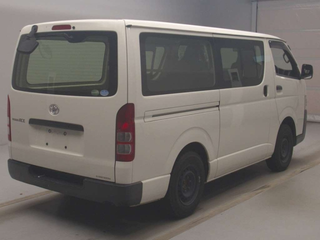TOYOTA REGIUS ACE VAN 2017