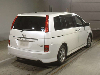 TOYOTA ISIS 2010