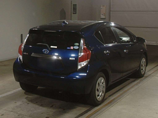 TOYOTA AQUA 2016