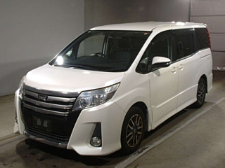 TOYOTA NOAH 2014