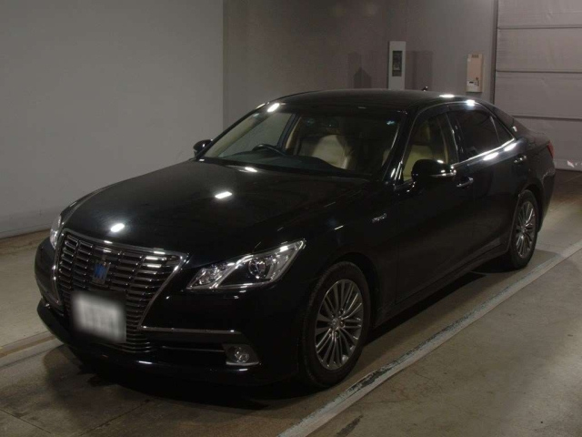 TOYOTA CROWN 2013