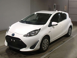 TOYOTA AQUA 2018