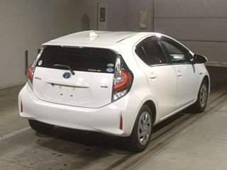 TOYOTA AQUA 2018