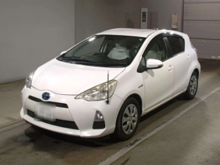 TOYOTA AQUA 2013