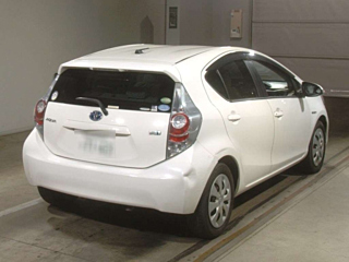 TOYOTA AQUA 2013