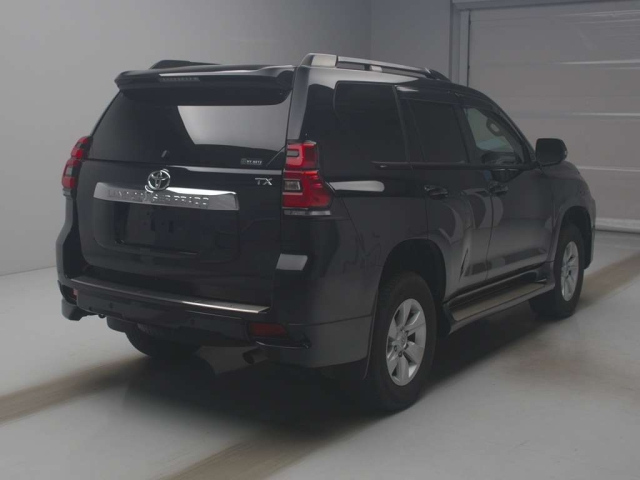 TOYOTA LAND CRUISER PRADO 2022