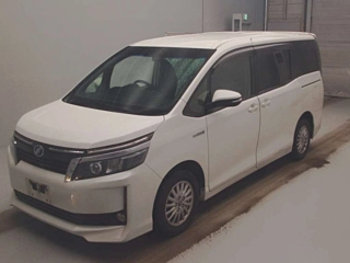 TOYOTA VOXY 2014
