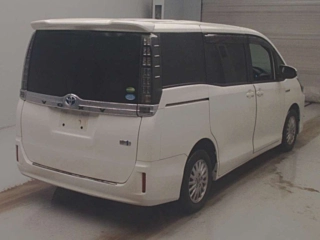 TOYOTA VOXY 2014