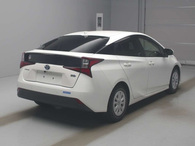 TOYOTA PRIUS 2022