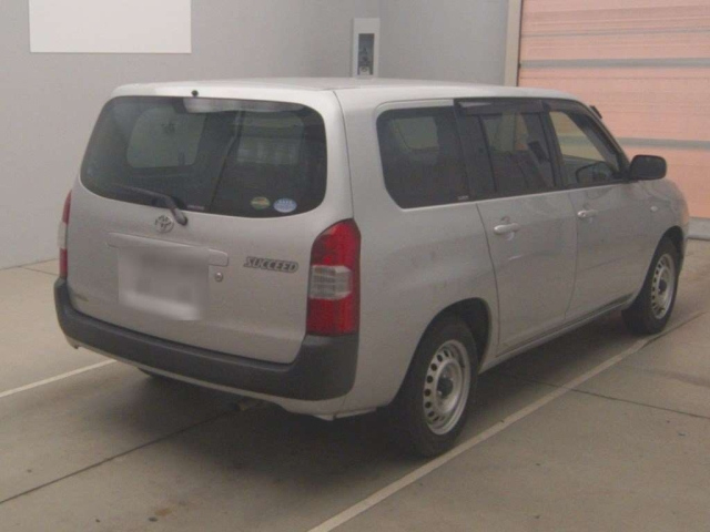 TOYOTA SUCCEED 2015