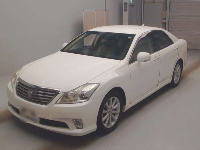 TOYOTA CROWN 2011