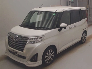 TOYOTA ROOMY 2017