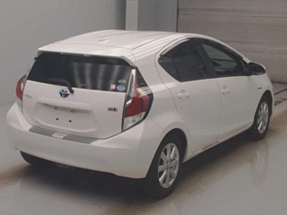 TOYOTA AQUA 2016