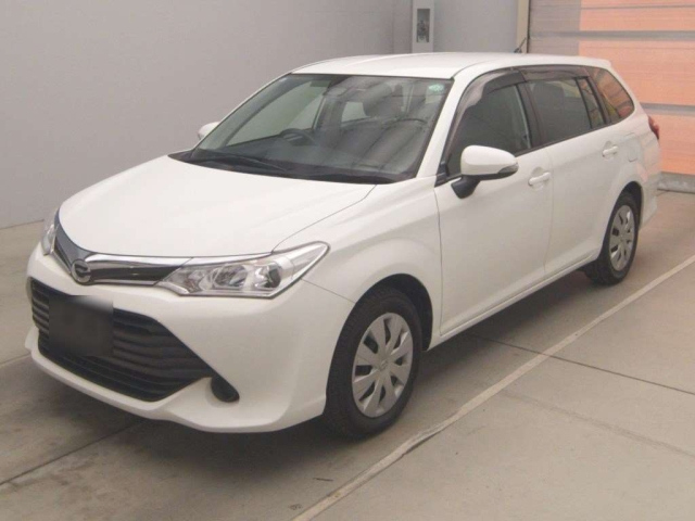 TOYOTA COROLLA FIELDER 2015