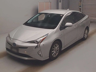 TOYOTA PRIUS 2015