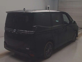 TOYOTA VOXY 2024