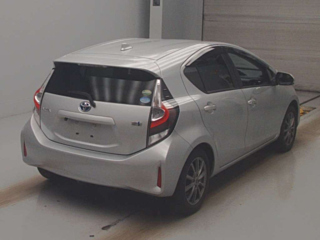 TOYOTA AQUA 2020