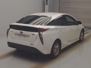 TOYOTA PRIUS 2018