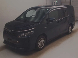 TOYOTA VOXY 2016