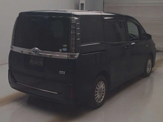 TOYOTA VOXY 2016