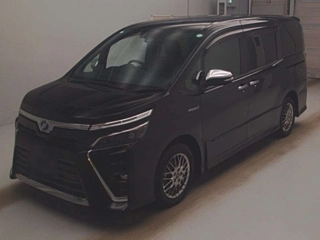 TOYOTA VOXY 2018