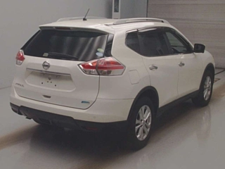 NISSAN X-TRAIL 2015