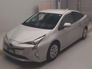 TOYOTA PRIUS 2018