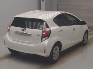 TOYOTA AQUA 2018